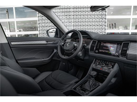 Skoda Kodiaq 2.0TSI 190pk | 4WD | Panodak | Leer | Trekhaak | 7-Persoons | ActivLease financial lease