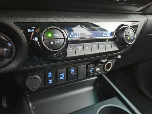Toyota Hilux 2.4 D-4D Double Cab VAN Professional Premium BPM vrij ActivLease financial lease