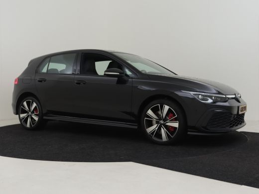 Volkswagen Golf 1.4 245PK eHybrid GTE | Matrix LED Koplampen | Stoel+Stuurwielverwaming | DeepBlack Parellak | 18... ActivLease financial lease