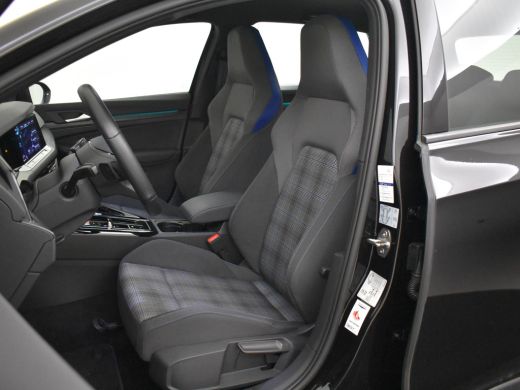 Volkswagen Golf 1.4 245PK eHybrid GTE | Matrix LED Koplampen | Stoel+Stuurwielverwaming | DeepBlack Parellak | 18... ActivLease financial lease