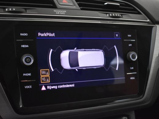 Volkswagen Touran 1.5TSI 150pk DSG | 100% Dealeronderhouden | Navigatie | Adaptive Cruise Control | Stoelverwarming... ActivLease financial lease