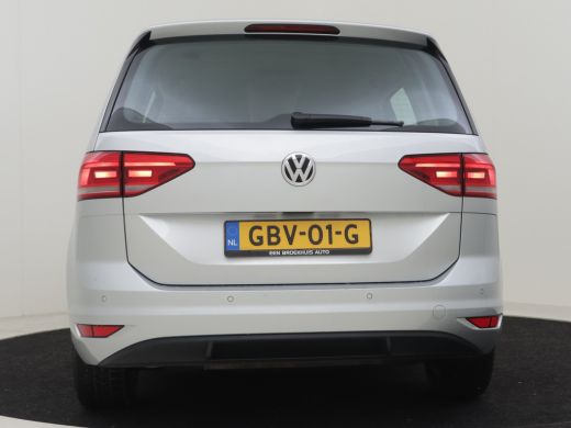 Volkswagen Touran 1.5TSI 150pk DSG | 100% Dealeronderhouden | Navigatie | Adaptive Cruise Control | Stoelverwarming... ActivLease financial lease
