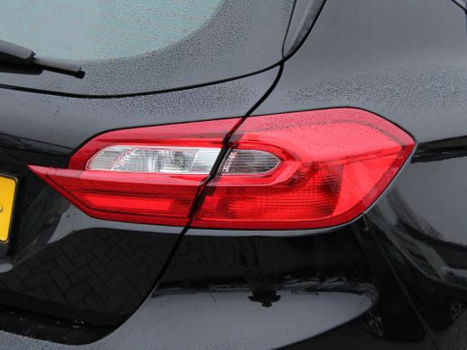 Ford Fiesta 1.1 Trend NL AUTO | AIRCO | NAVI| PDC ActivLease financial lease