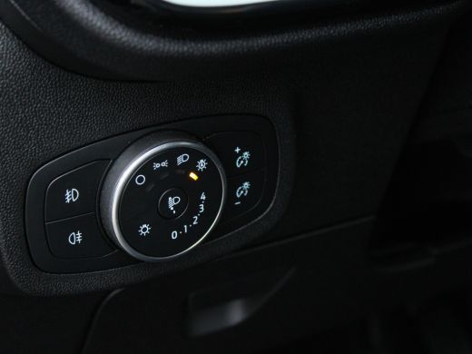 Ford Fiesta 1.1 Trend NL AUTO | AIRCO | NAVI| PDC ActivLease financial lease