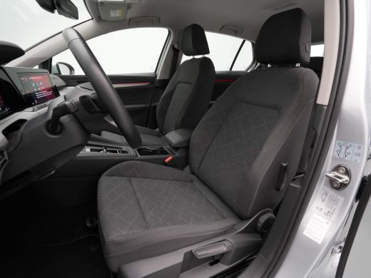 Volkswagen Golf 1.0 eTSI 110pk DSG Life Navigatie Pdc Acc Clima Demo RV ActivLease financial lease