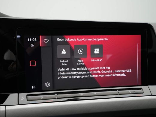 Volkswagen Golf 1.0 eTSI 110pk DSG Life Navigatie Pdc Acc Clima Demo RV ActivLease financial lease