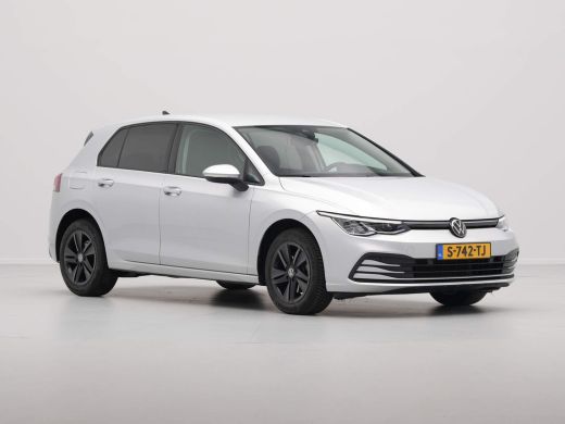 Volkswagen Golf 1.0 eTSI 110pk DSG Life Navigatie Pdc Acc Clima Demo RV ActivLease financial lease