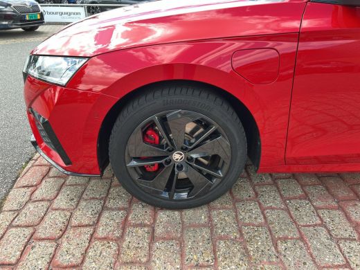 Skoda Octavia Combi 1.4 TSI RS iV 245 pk PHEV | Pano Dak | 18 Inch | A- Camera | ERGO | ActivLease financial lease