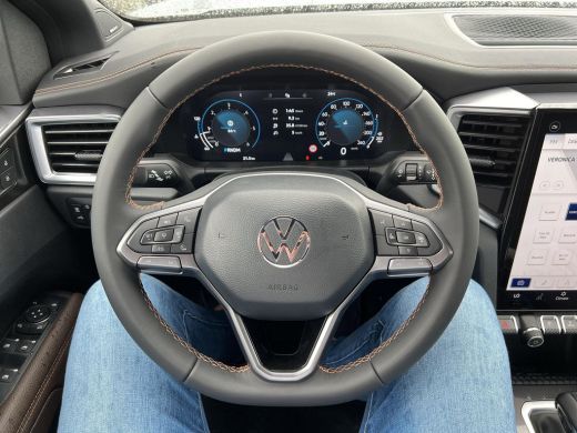Volkswagen Amarok Plus Cabine 3.0 TDI V6 240 pk Automaat 4Motion | PanAmericana | Adapt. Cruise | 18" LM | ActivLease financial lease