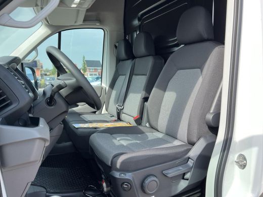Volkswagen Crafter 35 2.0 TDI 140 pk H6 L3H3 | Airco | ERGO | App | ERGO Massage | Navi via App | PDC | Bij. Bank | ... ActivLease financial lease