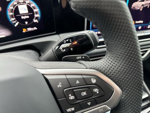 Volkswagen Tiguan 1.5 TSI 150 pk R-Line | Pano Dak | ERGO | Trekhaak | HUD | Mild Hybrid | Vol! |Leder | ActivLease financial lease