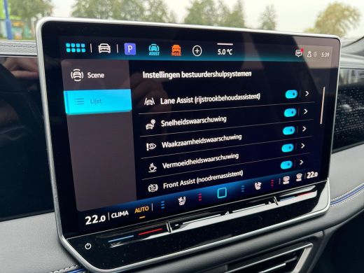 Volkswagen Tiguan 1.5 TSI 150 pk R-Line | Pano Dak | ERGO | Trekhaak | HUD | Mild Hybrid | Vol! |Leder | ActivLease financial lease