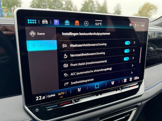 Volkswagen Tiguan 1.5 TSI 150 pk R-Line | Pano Dak | ERGO | Trekhaak | HUD | Mild Hybrid | Vol! |Leder | ActivLease financial lease