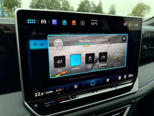 Volkswagen Tiguan 1.5 TSI 150 pk R-Line | Pano Dak | ERGO | Trekhaak | HUD | Mild Hybrid | Vol! |Leder | ActivLease financial lease