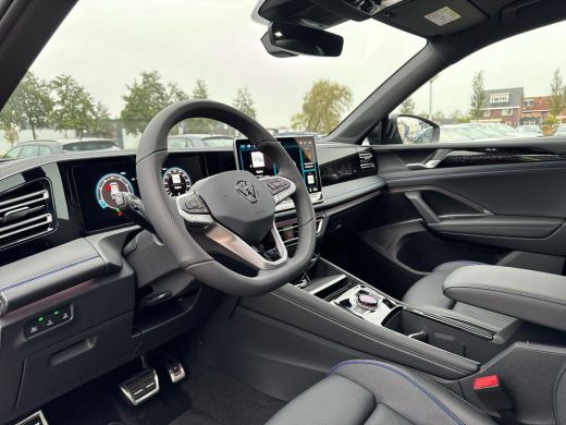 Volkswagen Tiguan 1.5 TSI 150 pk R-Line | Pano Dak | ERGO | Trekhaak | HUD | Mild Hybrid | Vol! |Leder | ActivLease financial lease