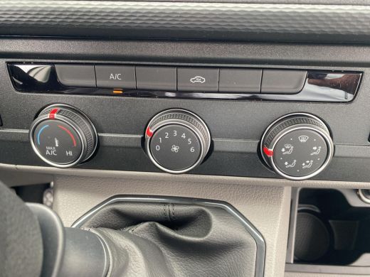 Volkswagen Transporter 2.0 TDI 110 pk L1H1 28 | Bijrijdersbank | Achterdeuren | A-Camera | BPM Vrij | Navi via App | ActivLease financial lease