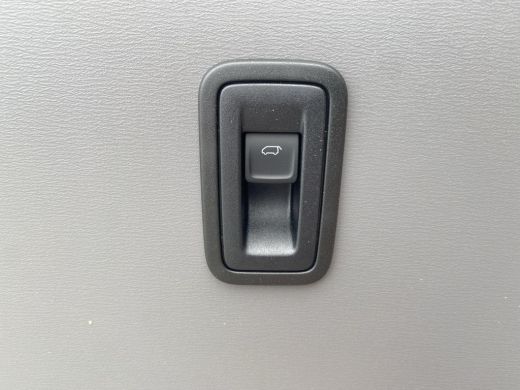 Volkswagen Transporter 2.0 TDI 110 pk L1H1 28 | Bijrijdersbank | Achterdeuren | A-Camera | BPM Vrij | Navi via App | ActivLease financial lease