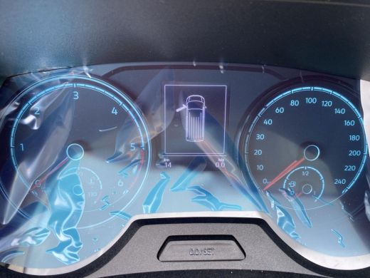 Volkswagen Transporter 2.0 TDI 110 pk L1H1 28 | Bijrijdersbank | Achterdeuren | A-Camera | BPM Vrij | Navi via App | ActivLease financial lease