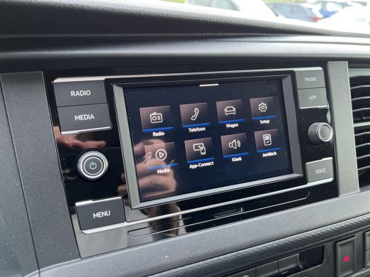 Volkswagen Transporter 2.0 TDI 110 pk L1H1 28 | Bijrijdersbank | Achterdeuren | A-Camera | Cruise | Navi via App | BPM V... ActivLease financial lease