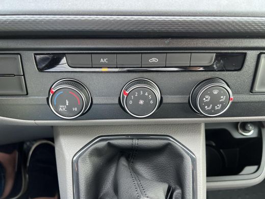 Volkswagen Transporter 2.0 TDI 110 pk L1H1 28 | Bijrijdersbank | Achterdeuren | A-Camera | Cruise | Navi via App | BPM V... ActivLease financial lease