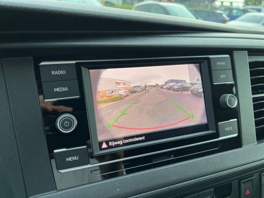 Volkswagen Transporter 2.0 TDI 110 pk L1H1 28 | Bijrijdersbank | Achterdeuren | A-Camera | Cruise | Navi via App | BPM V... ActivLease financial lease