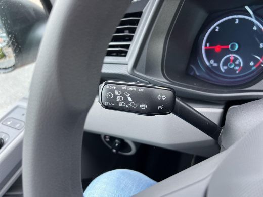 Volkswagen Transporter 2.0 TDI 110 pk L1H1 28 | Bijrijdersbank | Achterdeuren | A-Camera | Cruise | Navi via App | BPM V... ActivLease financial lease