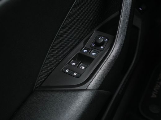 Skoda Octavia Combi 2.0 TDI Aut. *ADAPTIVE-CRUISE | FULL-LED | DIGI-COCKPIT | KEYLESS | DAB+ | NAVI-FULLMAP | E... ActivLease financial lease