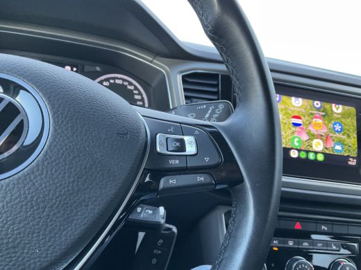 Volkswagen T-Roc 1.5 TSI R-Line AutomStoelverw Adaptive-Cruise Carplay-Navi 19inch Sport Business ActivLease financial lease