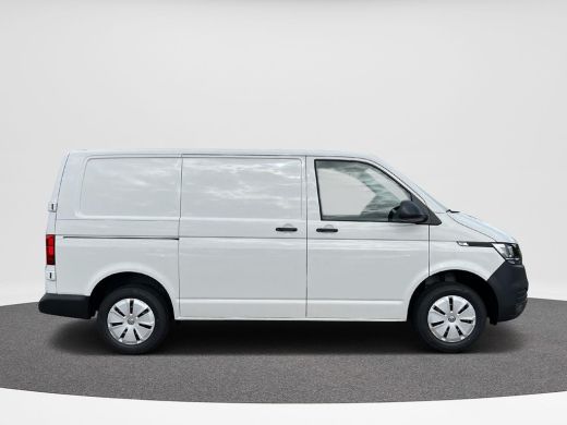Volkswagen Transporter 2.0 TDI 110 pk L1H1 28 | Bijrijdersbank | Achterdeuren | A- Camera | BPM Vrij | ActivLease financial lease
