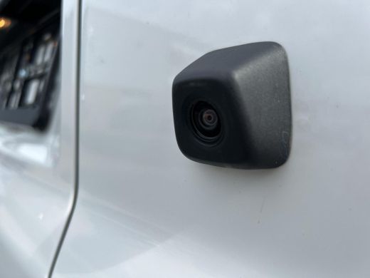 Volkswagen Transporter 2.0 TDI 110 pk L1H1 28 | Bijrijdersbank | Achterdeuren | A- Camera | BPM Vrij | ActivLease financial lease
