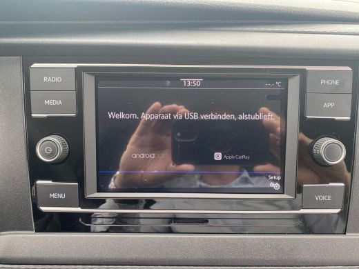 Volkswagen Transporter 2.0 TDI 110 pk L1H1 28 | Bijrijdersbank | Achterdeuren | A-Camera | Navi via App | BPM Vrij | ActivLease financial lease