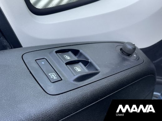 Fiat Ducato 2.3 131PK MultiJet L2H1 Climatronic Navigatie Camera Cruise Trekhaak LMV LED Leder-Stuurwiel ActivLease financial lease