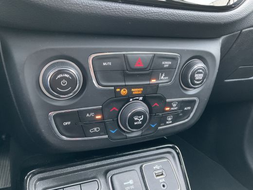 Jeep Compass 1.3T Automaat Night Eagle Liberty Edition ActivLease financial lease