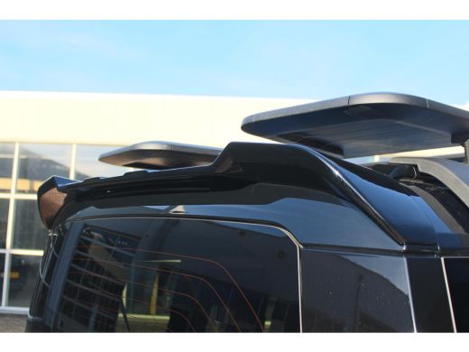 Land Rover Defender D240 110 S 7 Seater incl. Btw / BPM geel kenteken ActivLease financial lease