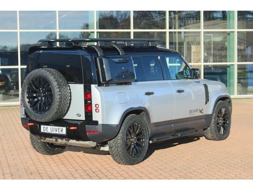 Land Rover Defender D240 110 S 7 Seater incl. Btw / BPM geel kenteken ActivLease financial lease