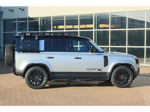 Land Rover Defender D240 110 S 7 Seater incl. Btw / BPM geel kenteken ActivLease financial lease