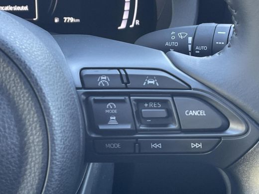 Toyota Yaris 1.5 Hybrid 115 First Edition **NAVIGATIE/ PARKEERCAMERA/ APPLE CARPLAY** ActivLease financial lease