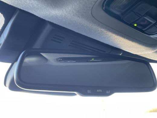 Toyota Yaris 1.5 Hybrid 115 First Edition **NAVIGATIE/ PARKEERCAMERA/ APPLE CARPLAY** ActivLease financial lease