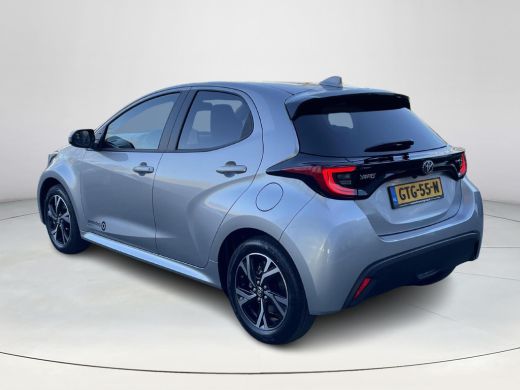 Toyota Yaris 1.5 Hybrid 115 First Edition **NAVIGATIE/ PARKEERCAMERA/ APPLE CARPLAY** ActivLease financial lease