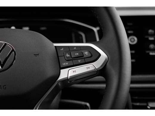 Volkswagen Polo R-Line Edition Inclusief €2000,- inruilvoordeel  | 'App-Connect' draadloze smartphone integratie ... ActivLease financial lease