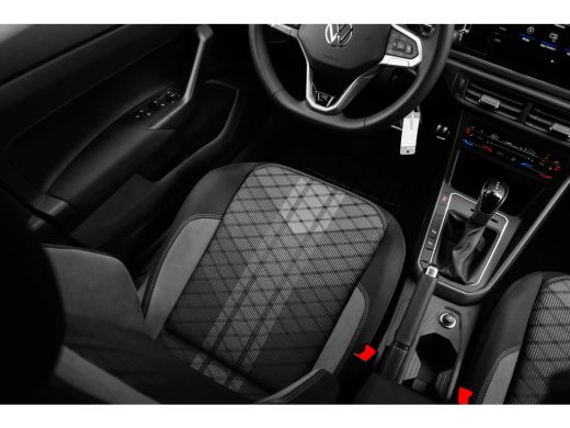 Volkswagen Polo R-Line Edition Inclusief €2000,- inruilvoordeel  | 'App-Connect' draadloze smartphone integratie ... ActivLease financial lease