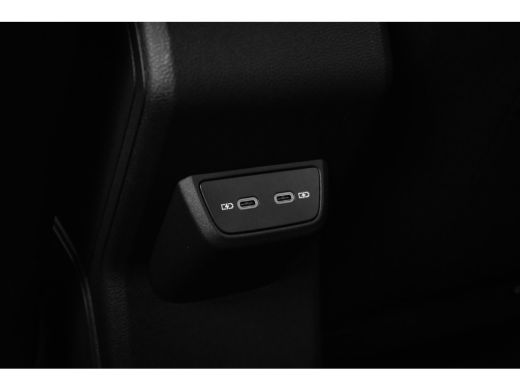 Volkswagen Polo R-Line Edition Inclusief €2000,- inruilvoordeel  | 'App-Connect' draadloze smartphone integratie ... ActivLease financial lease