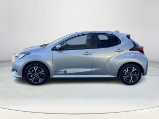 Toyota Yaris 1.5 Hybrid 115 First Edition **NAVIGATIE/ PARKEERCAMERA/ APPLE CARPLAY**