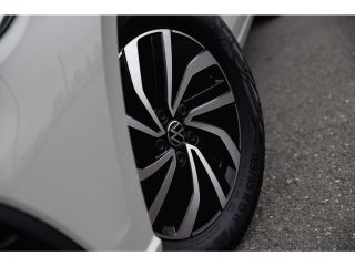 Volkswagen Polo Volkswagen Life Edition Inclusief €2000,- inruilvoordeel + €1000,- korting  | 'App-Connect' draad...