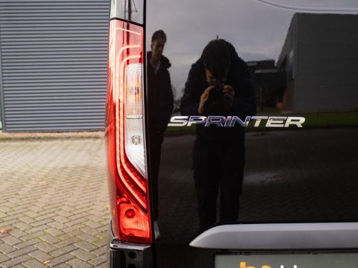Mercedes Sprinter 319 1.9 CDI L2H2 Pro 190 PK Automaat 3.500 kg trekgewicht, Distronic, LED koplampen, lichtmetalen... ActivLease financial lease