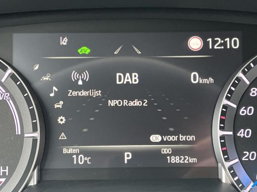 Toyota highlander 2.5 AWD Hybrid Premium | 7 persoons | Stoelverwarming- en koeling | Lederen bekleding ActivLease financial lease