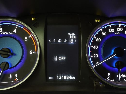 Toyota Hilux 2.4 D-4D-F 4X4 XTRA CAB PROFESSIONAL + 3500 KG TREKHAAK / CAMERA / NAVIGATIE ActivLease financial lease