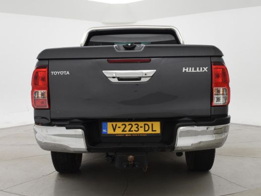 Toyota Hilux 2.4 D-4D-F 4X4 XTRA CAB PROFESSIONAL + 3500 KG TREKHAAK / CAMERA / NAVIGATIE ActivLease financial lease