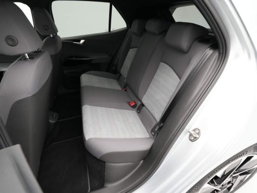 Volkswagen ID.3 Life 58 kWh Navigatie Pdc Stoelverwarming Acc Demo TH ActivLease financial lease