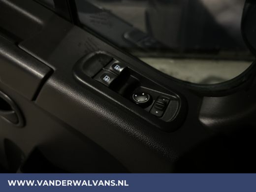 Opel Movano 2.3 Turbo 150pk L2H2 Euro6 Airco | Leder | 2500kg Trekhaak | Navigatie | Camera cruisecontrol, pa... ActivLease financial lease